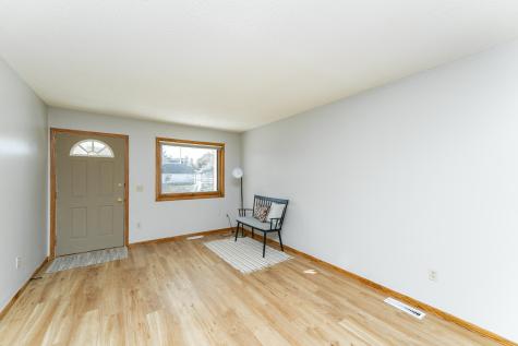209 E Henry Street Le Roy MN 55951