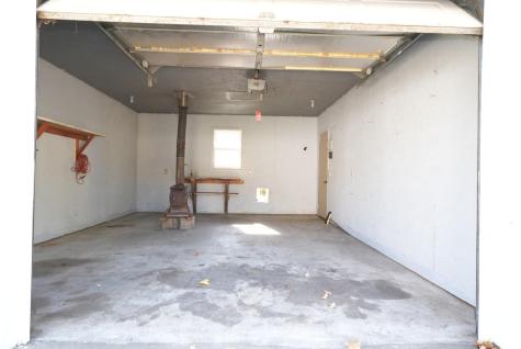 209 E Henry Street Le Roy MN 55951