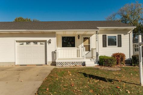 209 E Henry Street Le Roy MN 55951