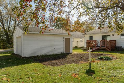 209 E Henry Street Le Roy MN 55951