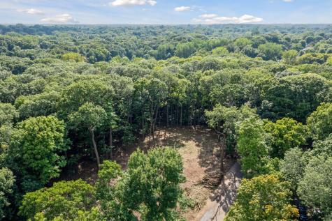 601 Fox Hill Drive Chanhassen MN 55317