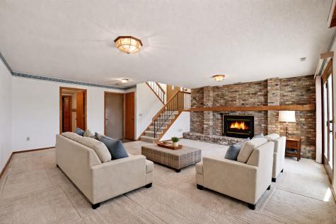 902 Evergreen Drive Burnsville MN 55337