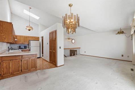 902 Evergreen Drive Burnsville MN 55337