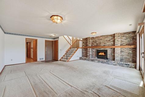 902 Evergreen Drive Burnsville MN 55337