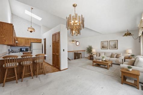 902 Evergreen Drive Burnsville MN 55337