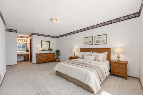 902 Evergreen Drive Burnsville MN 55337