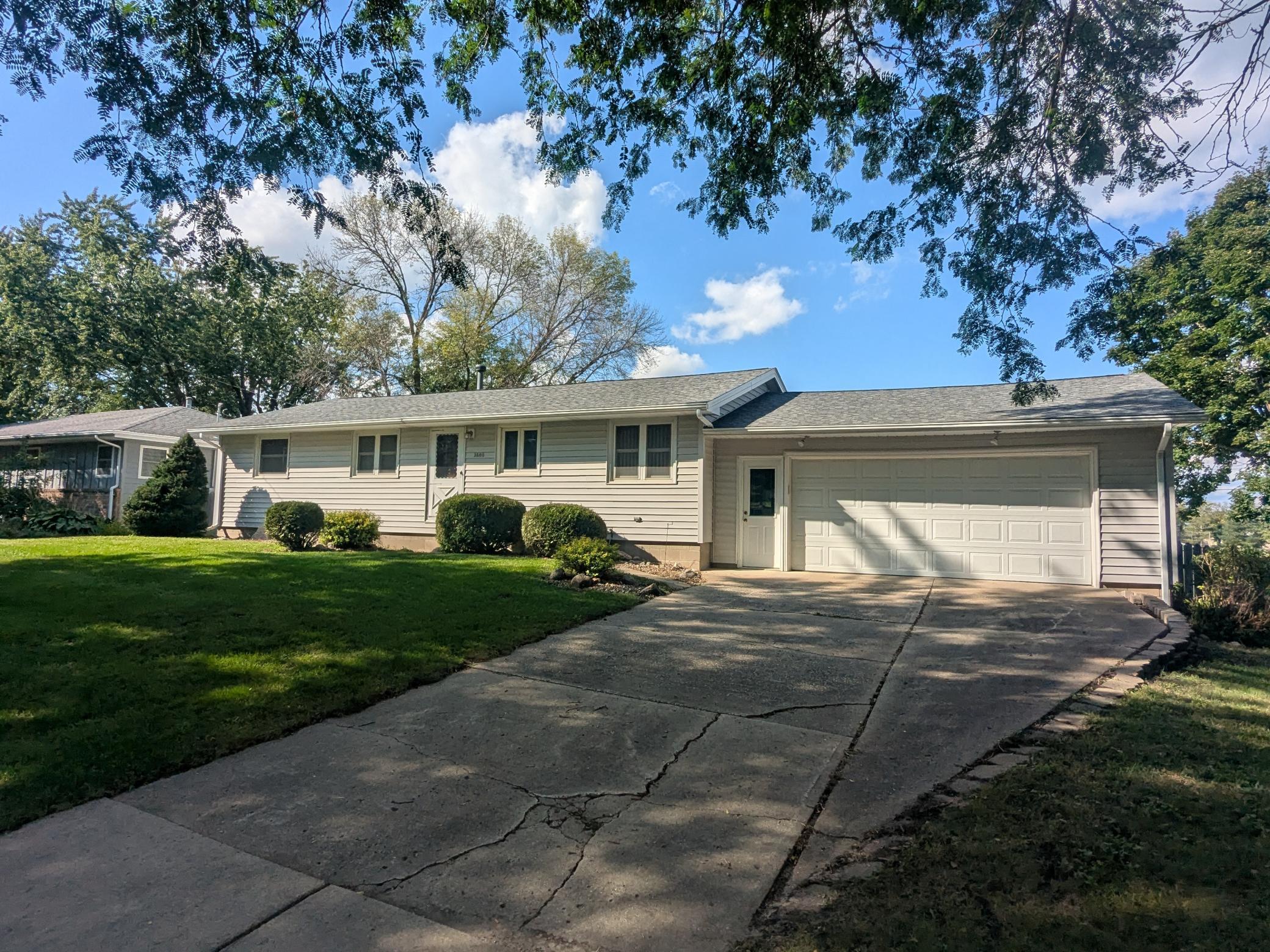 1608 Plainview Lane Albert Lea MN 56007
