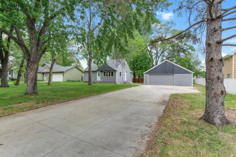 7804 Emerson Avenue N Brooklyn Park MN 55444
