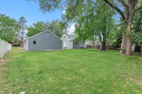 7804 Emerson Avenue N Brooklyn Park MN 55444