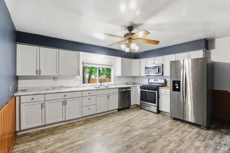 7804 Emerson Avenue N Brooklyn Park MN 55444