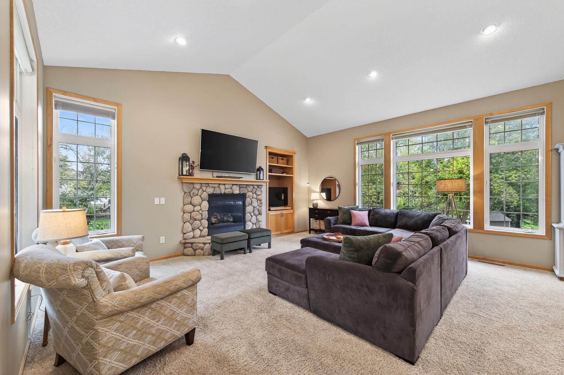 4725 138th Street W Apple Valley MN 55124