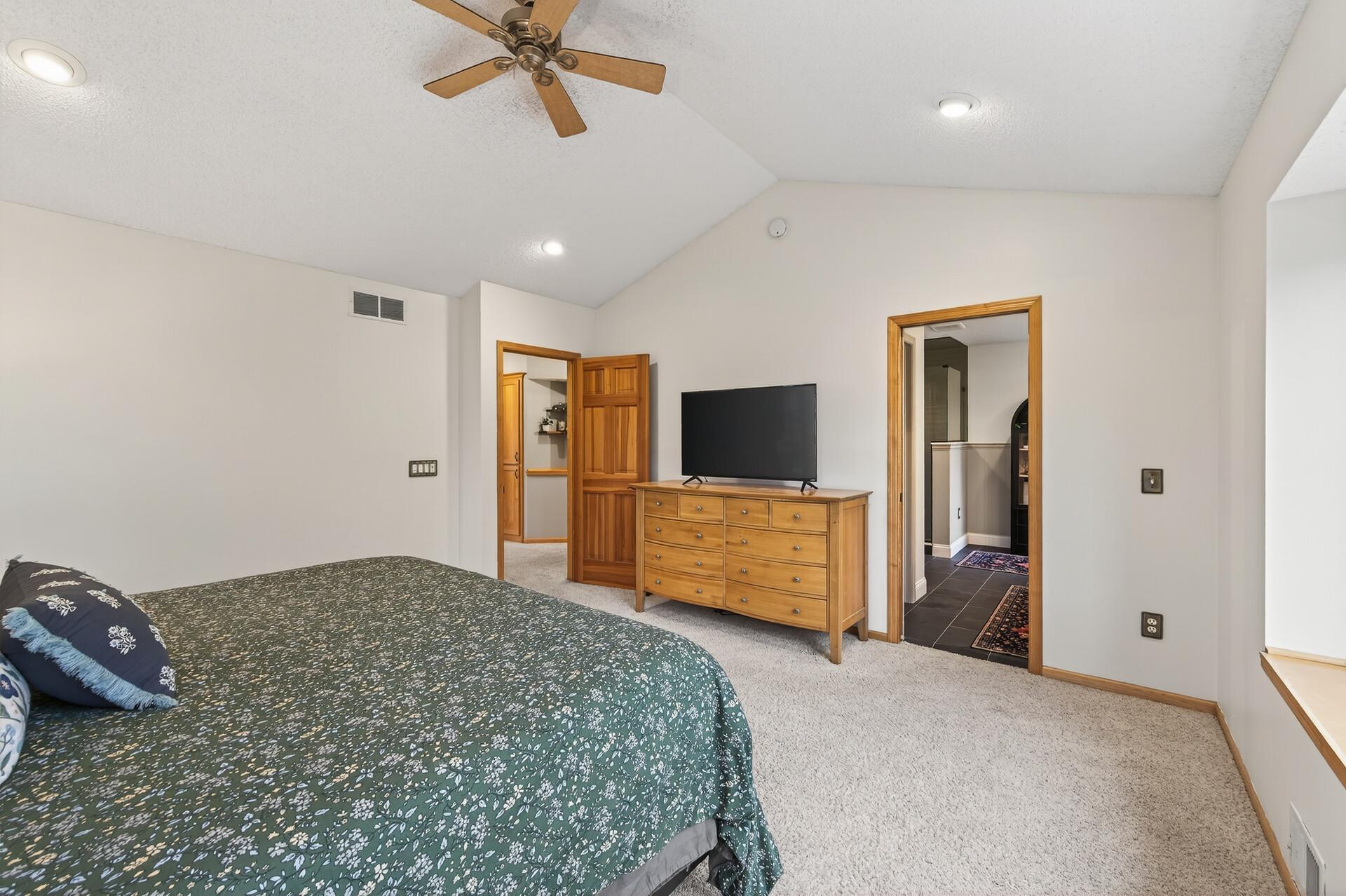 4725 138th Street W Apple Valley MN 55124