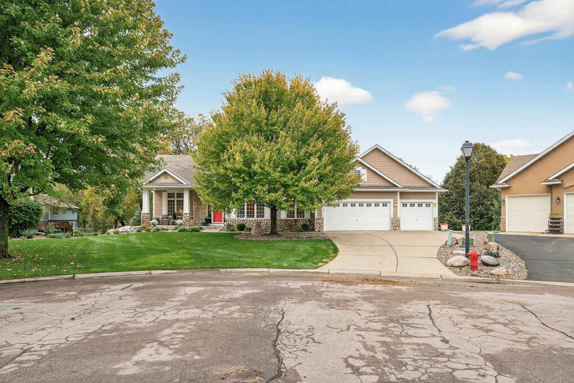 4725 138th Street W Apple Valley MN 55124