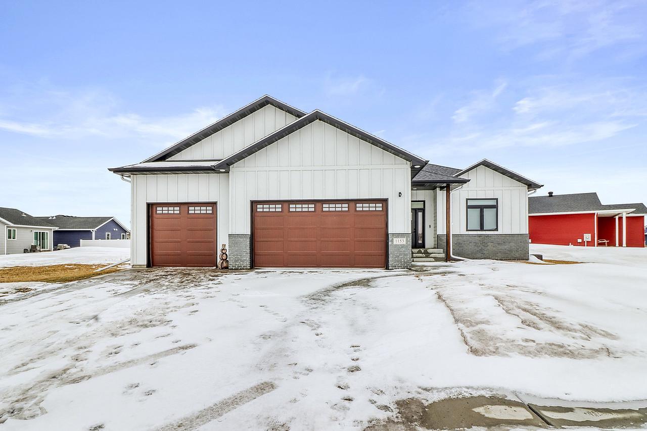 1153 45th Avenue S Moorhead MN 56560