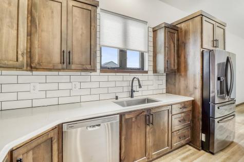 1153 45th Avenue S Moorhead MN 56560