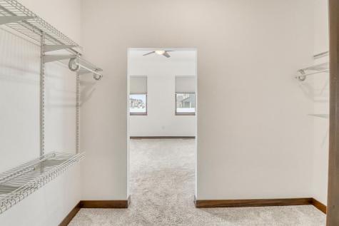 1153 45th Avenue S Moorhead MN 56560