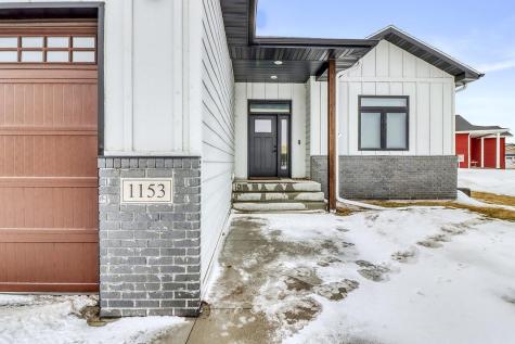 1153 45th Avenue S Moorhead MN 56560