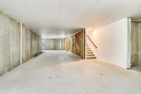 1153 45th Avenue S Moorhead MN 56560