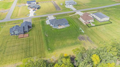 6910 2nd Street NW Moorhead MN 56560