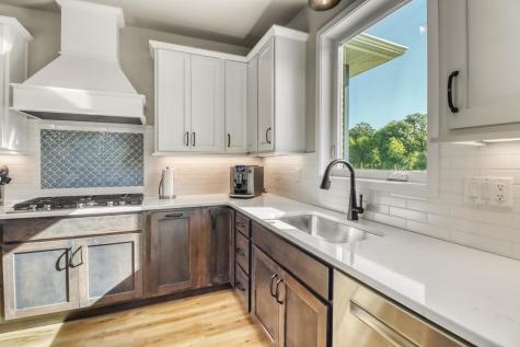 6910 2nd Street NW Moorhead MN 56560