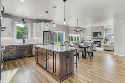 6910 2nd Street NW Moorhead MN 56560