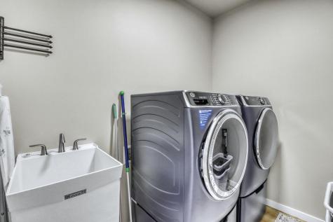 6910 2nd Street NW Moorhead MN 56560