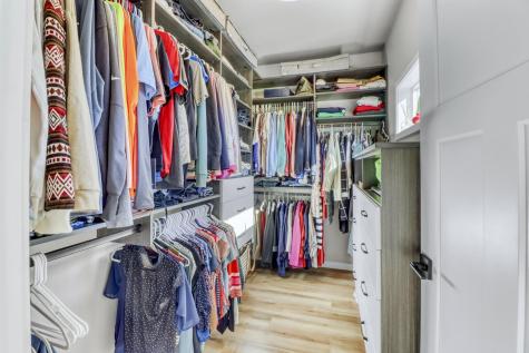 6910 2nd Street NW Moorhead MN 56560