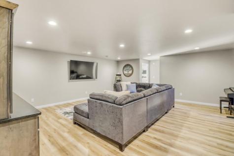 6910 2nd Street NW Moorhead MN 56560