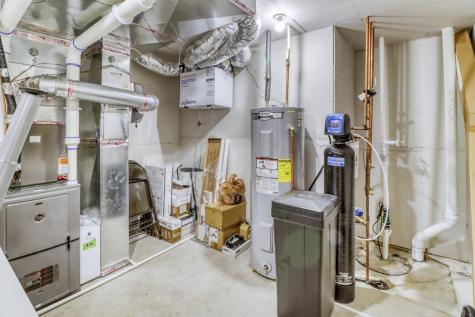 6910 2nd Street NW Moorhead MN 56560