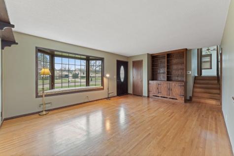 1249 8th Lane Anoka MN 55303