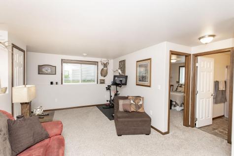 5578 59th Street S Fargo ND 58104