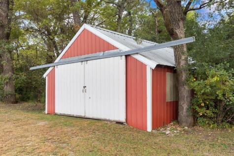 26444 740th Avenue Albert Lea MN 56007