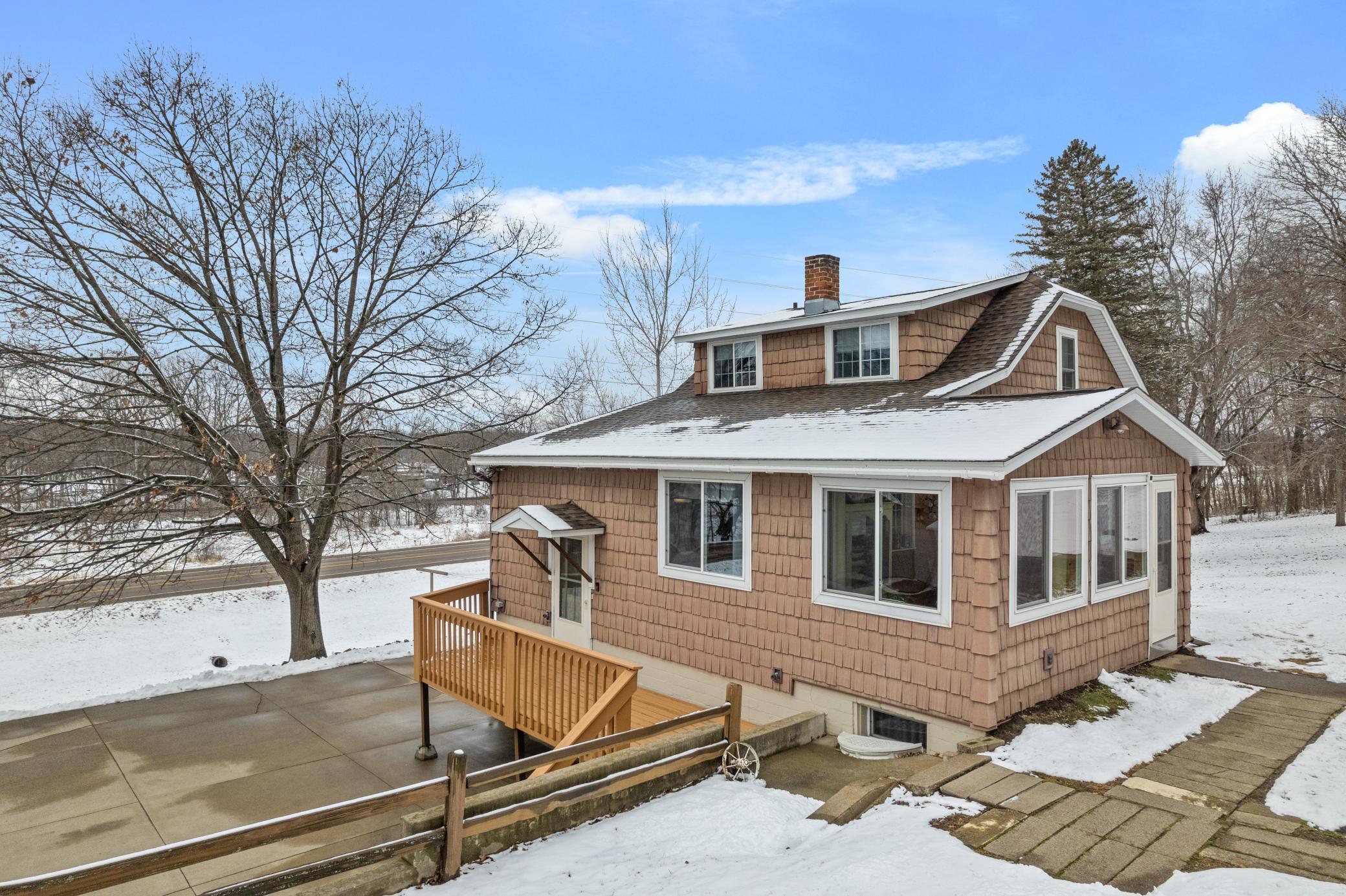 S2232 State Road 35 Alma WI 54610