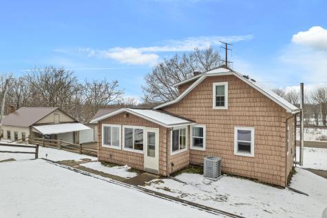 S2232 State Road 35 Alma WI 54610