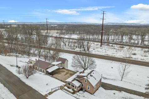 S2232 State Road 35 Alma WI 54610