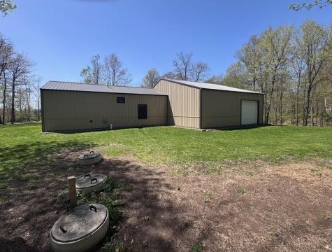 40255 10th Avenue Isle MN 56342