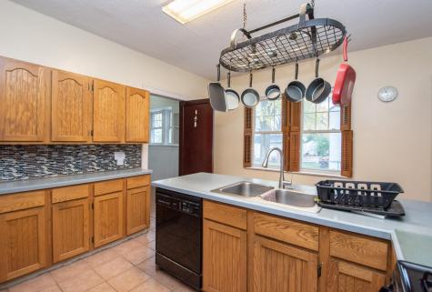 1112 University Drive S Fargo ND 58103