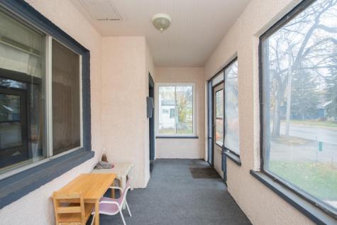 1112 University Drive S Fargo ND 58103