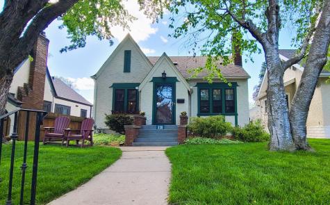 529 Saratoga Street S Saint Paul MN 55116