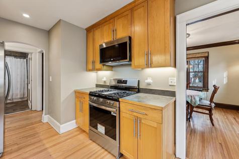 529 Saratoga Street S Saint Paul MN 55116