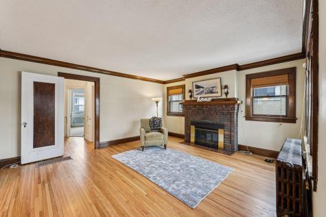 529 Saratoga Street S Saint Paul MN 55116