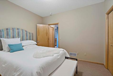 3414 Glynwater Trail NW Prior Lake MN 55372