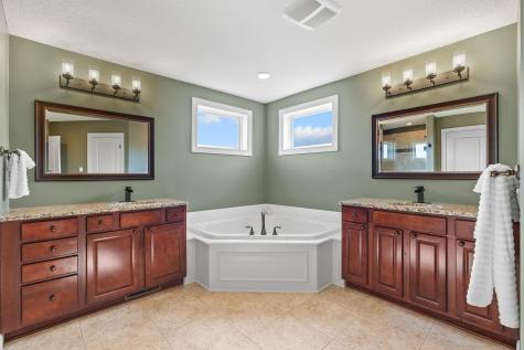 14905 59th Avenue N Plymouth MN 55446