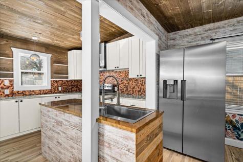 1515 N 9th Avenue E Duluth MN 55805