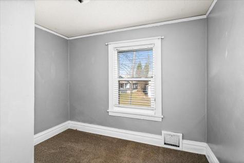 1515 N 9th Avenue E Duluth MN 55805