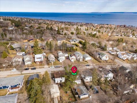 1515 N 9th Avenue E Duluth MN 55805