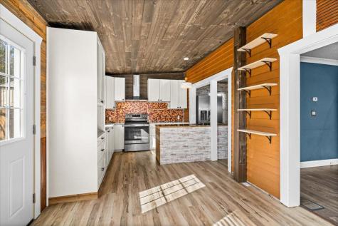 1515 N 9th Avenue E Duluth MN 55805