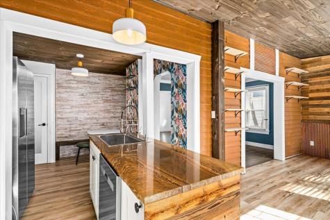 1515 N 9th Avenue E Duluth MN 55805