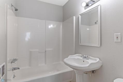 824 9th Street N Fargo ND 58102