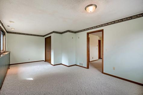 5887 144th Street W Apple Valley MN 55124